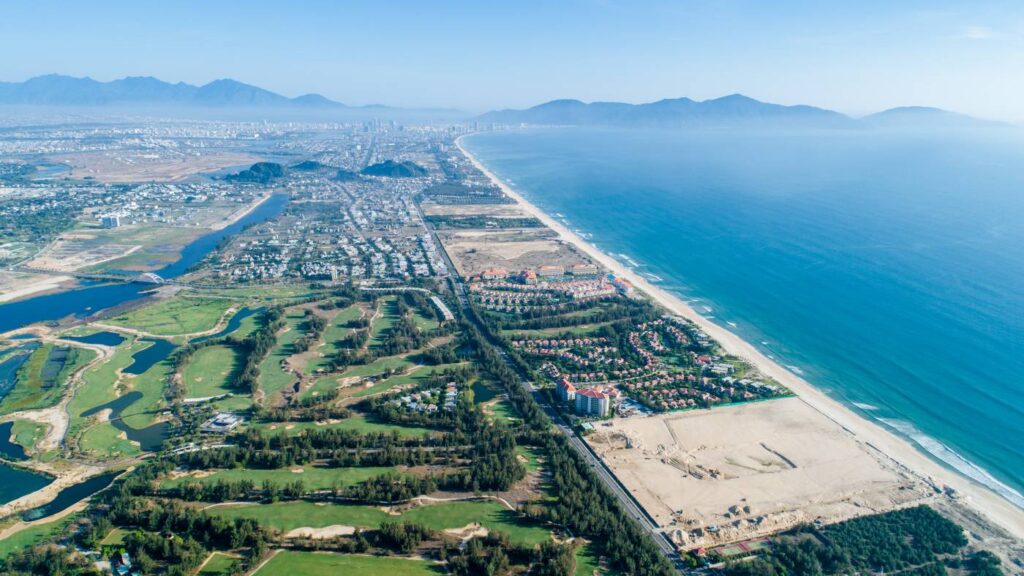 Thi Hoài Nhân Travel – Trải nghiệm golf đẳng cấp tại sân Hoiana Shores ven biển