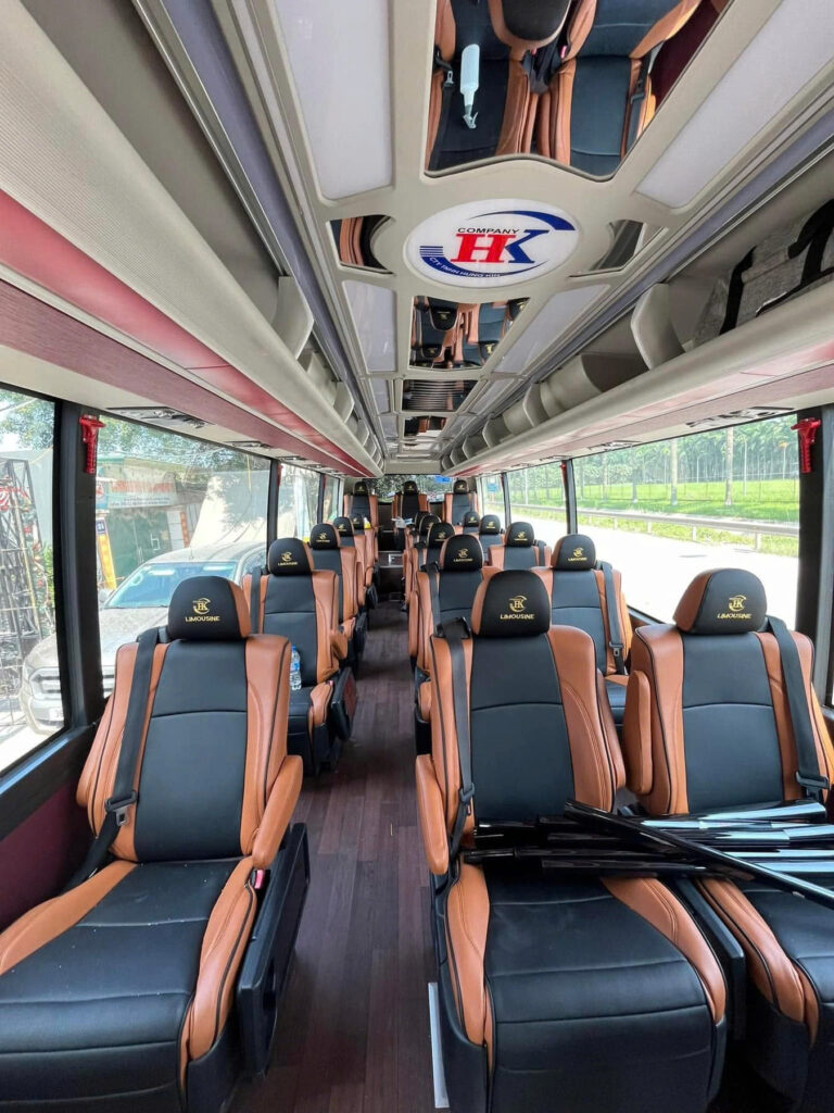 Thuê xe Limousine Đà Nẵng – Dịch vụ sang trọng cùng Thi Hoài Nhân Travel