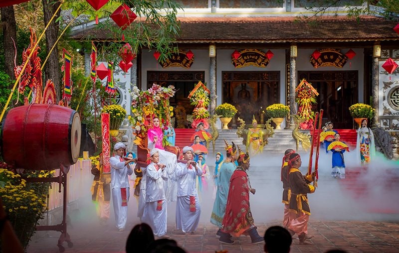 LE HOI CONG CHUA HUYEN TRAN HUE khám phá cố đô Huế cùng thi hoài nhân travel.png