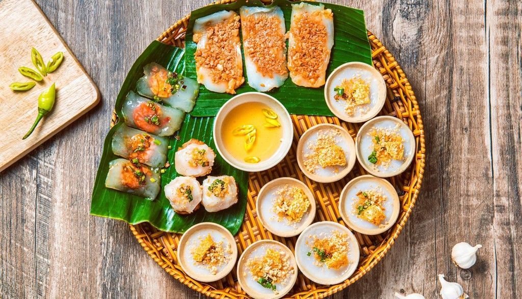 BANH NAM BANH BOT LOC HUE khám phá cố đô Huế cùng thi hoài nhân travel.png