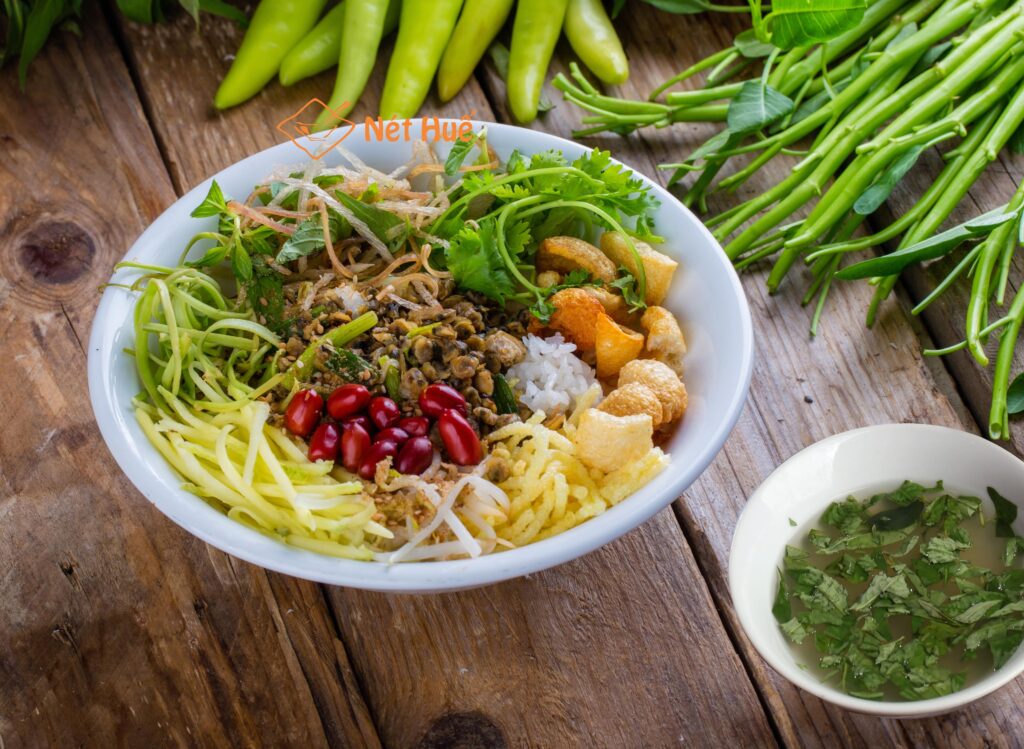 BUN HEN HUE khám phá cố đô Huế cùng thi hoài nhân travel.png