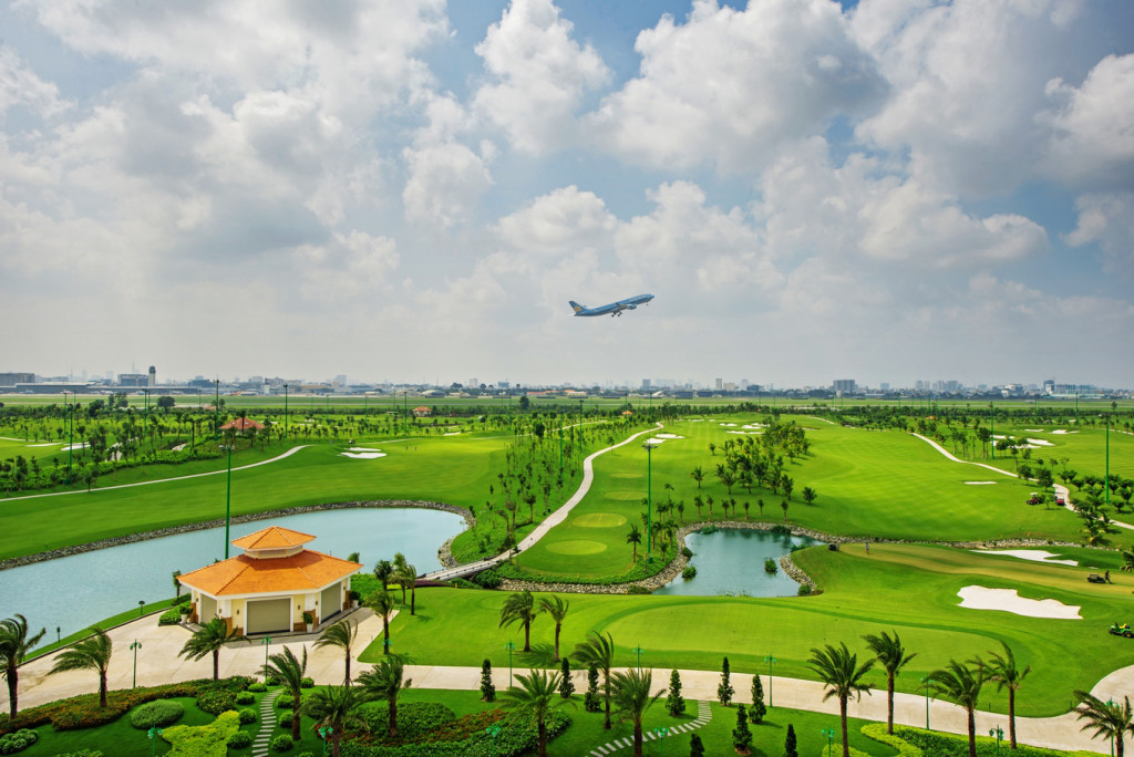Sân Golf Tân Sơn Nhất - chinh phục sân golf cùng Thi Hoài Nhân Travel.png