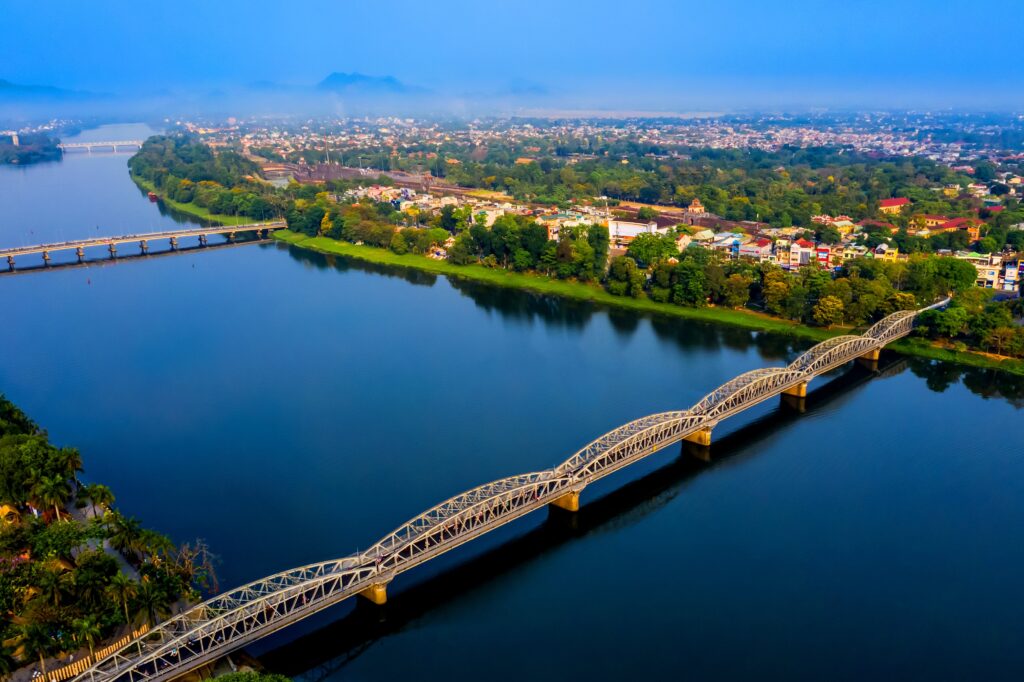Kinh nghiệm du lịch Huế dịp tết - Khám phá du lịch cùng Thi Hoài Nhân Travel