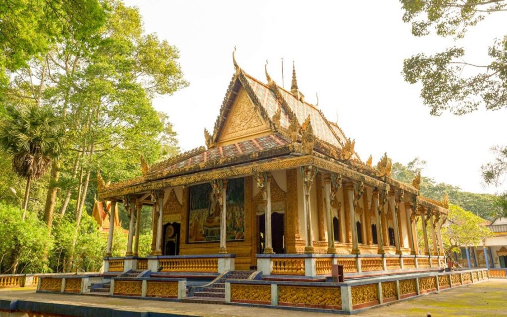 CHÙA DƠI