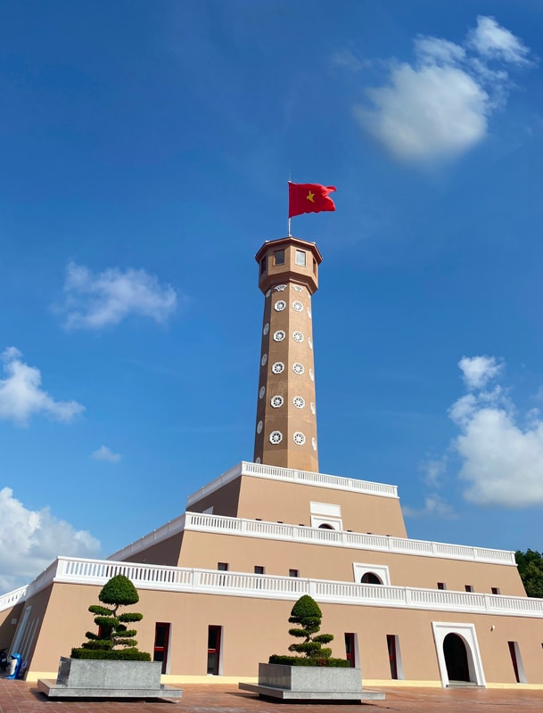 CỘT CỜ HÀ NỘI - TOUR MIỀN TÂY