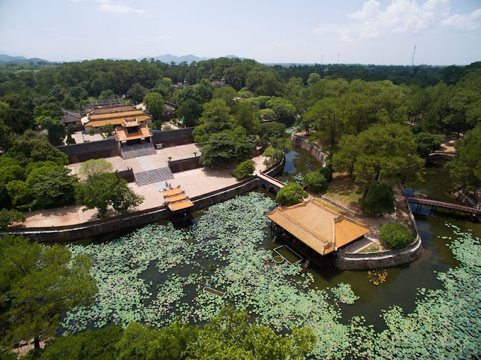 Huế - Lăng Tự Đức - thi hoai nhan travel