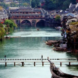 TOUR TRƯƠNG GIA GIỚI - PHƯỢNG HOÀNG CỔ TRẤN 6 NGÀY 5 ĐÊM