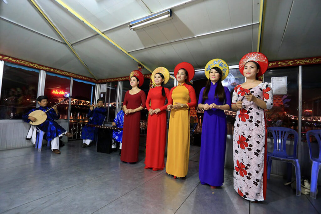 tour Đà Nẵng - Huế 1 ngày