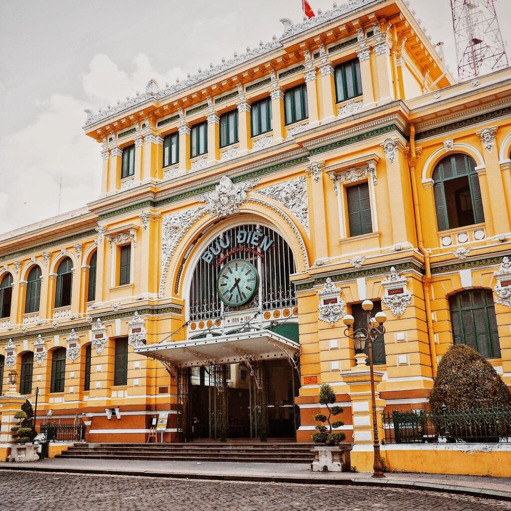 Tour Sài Gòn – Củ Chi – Chợ Lớn 2N1Đ