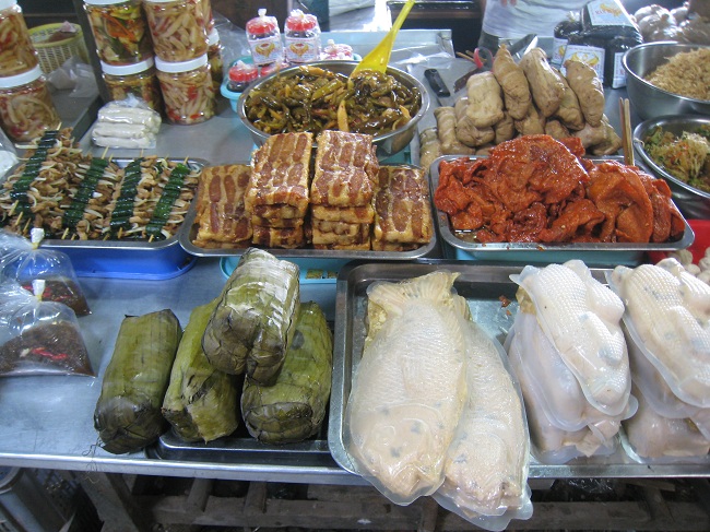 Tour Sài Gòn Tây Ninh Núi Bà Đen 2N1Đ