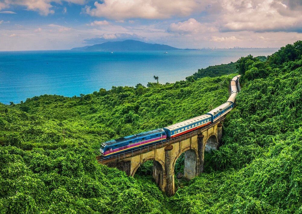 chuyến tàu di sản Huế – Đà Nẵng
