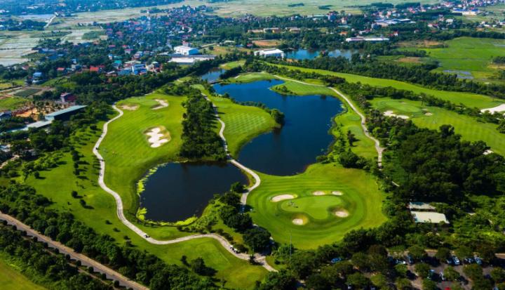 TOUR GOLF